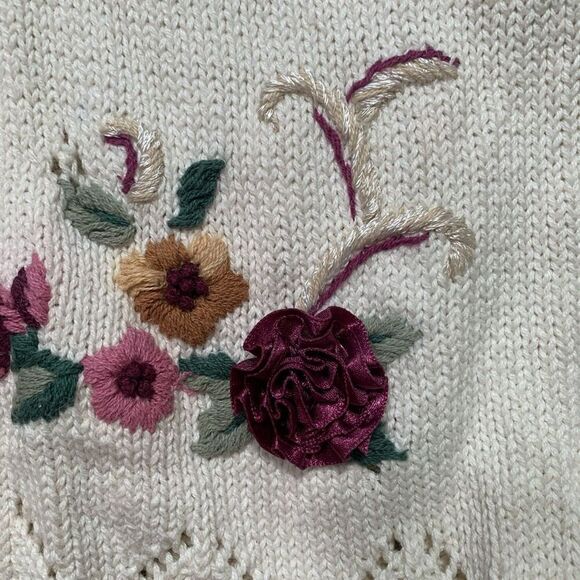 Vintage 90s Embroidered Printed Knit Sweater Vest Oatmeal Burgundy Dark Floral - Picture 11 of 12